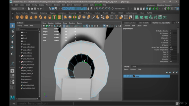 Create Professional 3D Models from Scratch in Maya - Screenshot_02