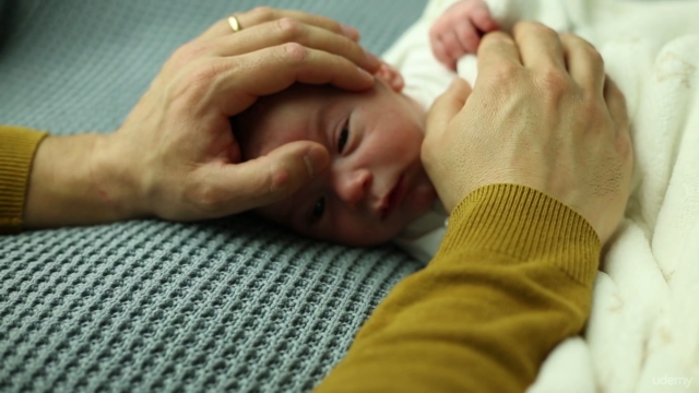 Baby Safety and Posing for Newborn Photographers – Screenshot 2