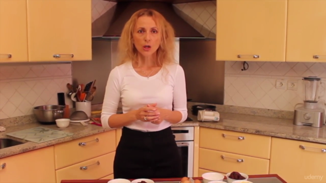Chocolate Fudge Cake : The Ultimate Video Guide – Screenshot 1