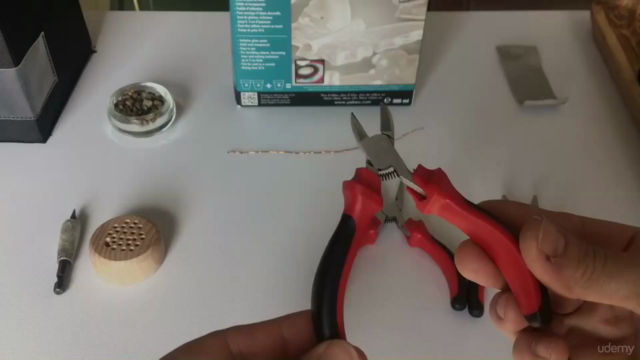 How To Craft Wire Tree Sculptures With Andy Elliott – Screenshot 3