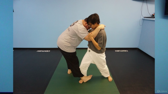 Learn How to Effectively Takedown an Assailant – Screenshot 2