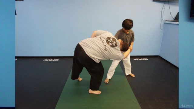Learn How to Effectively Takedown an Assailant – Screenshot 4