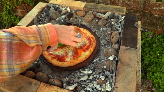 Baking With a Portable, Wood Fired Dutch Oven – Screenshot 3