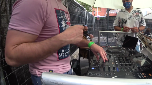 Dj de 0 a 100. Aprende a mezclar con Software de Dj – Screenshot 1