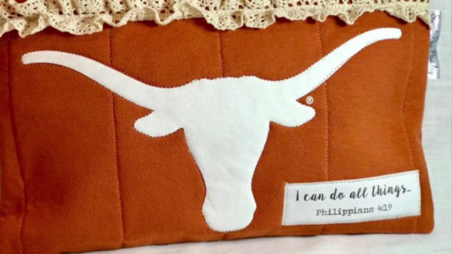 How to turn a graphic t-shirt into a cosmetic bag – Screenshot 3