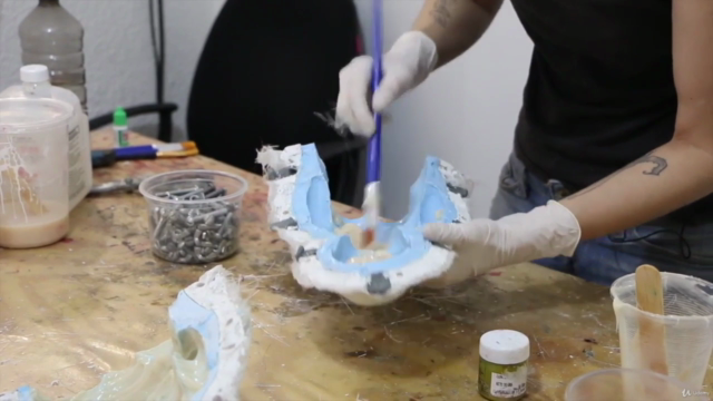 Fiberglass Sculpture and Silicone Molds Course – Screenshot 4