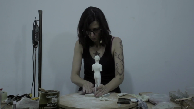 How to mold and cast in resin the human figure (sculpture) – Screenshot 1
