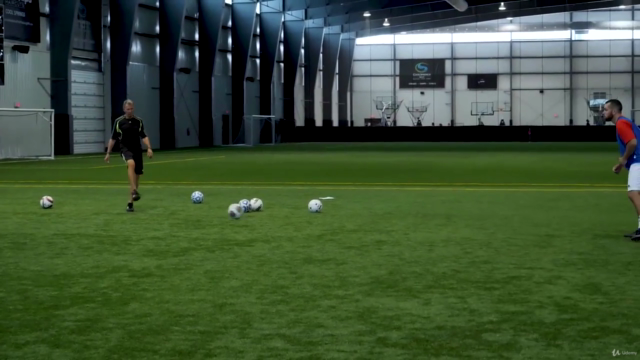 Soccer Skills and Drills: Winning the 1v1 Match-up - Screenshot_03
