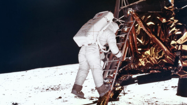So You Think You Know the Moon – Screenshot 2