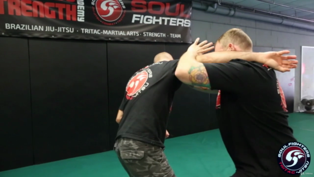 TRITAC Combatives System: 'No Rules' MMA ... with Weapons – Screenshot 3