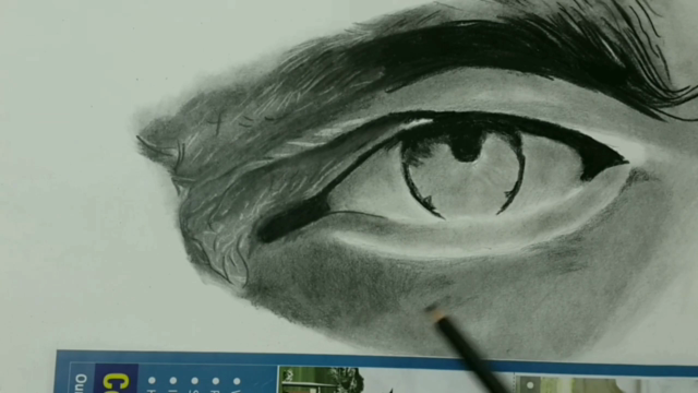Draw Hyper Realistic Of Man Eye In Pencil Sketch - Screenshot_03