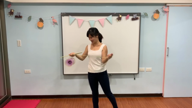 Learning Diabolo with Britney--zero experience – Screenshot 3