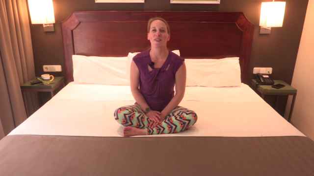 Stretch & Tone: Morning Stay-In-Bed Stretch Routine – Screenshot 2