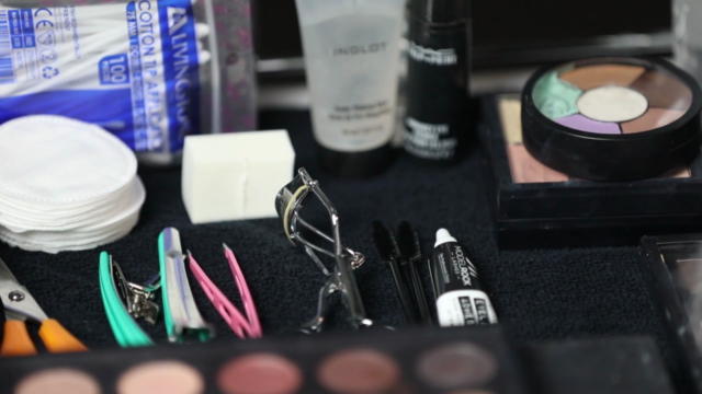 Makeup Masterclass: Professional Everyday & Bridal Makeup – Screenshot 3