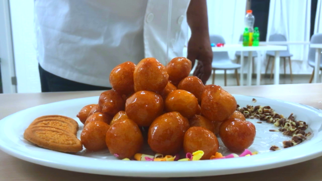 golden dessert balls. – Screenshot 1
