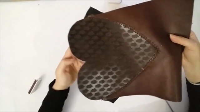 Leather crafting: Ultimate Making Tote Bag and Wallet course – Screenshot 3