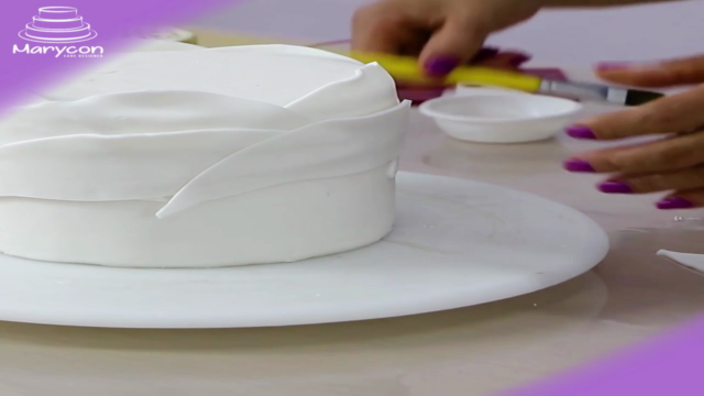 Ruffles Cake com Magnólias de açucar – Screenshot 1