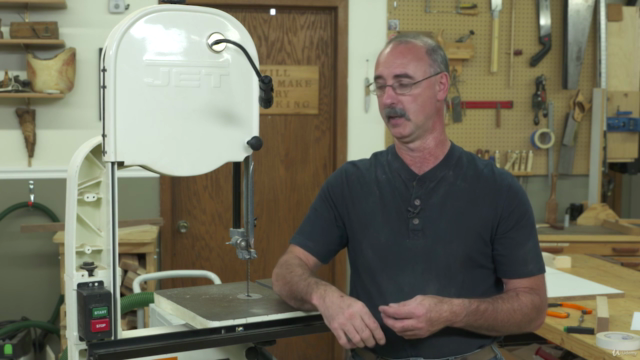 Woodworking: Bandsaw Essentials – Screenshot 1