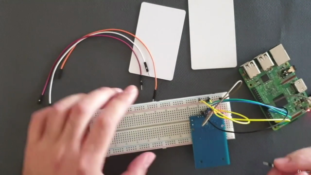Raspberry Pi: Start Coding with 18 Sensors, 8 Projects! – Screenshot 1