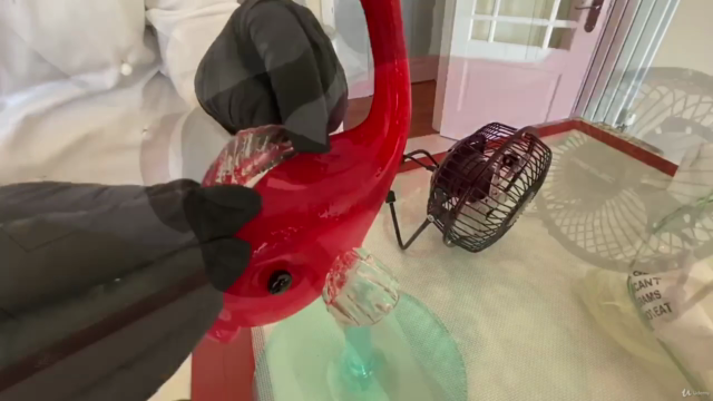 How To Design, Sculpt, Model & Decorate An Isomalt Fish – Screenshot 3