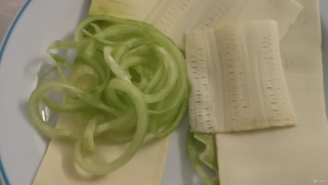 Come preparare gli spaghetti vegetali - Corso di Cucina veg – Screenshot 3