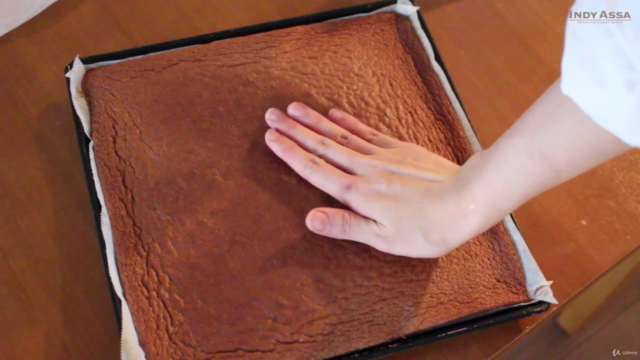 Japanese Pastry Course #4 Japanese Roll cake – Screenshot 4