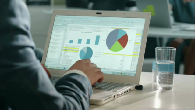 Curso Excel - Fórmulas, tablas dinámicas y dashboards – Screenshot 1