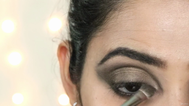 Makeup Masterclass:16 looks to suit various moods & occasion – Screenshot 1