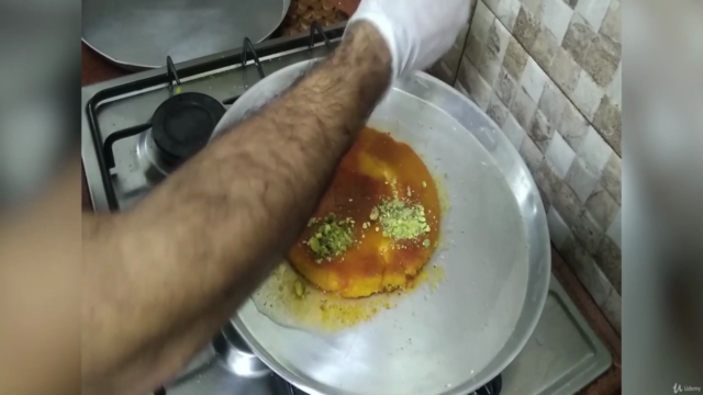 Learn how to make Arabic Eastern Sweets Kunafa /Konafa كنافة – Screenshot 1