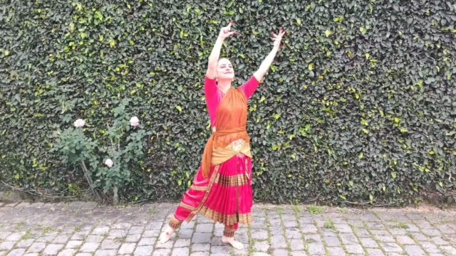 Curso de Dança Indiana - Introdução ao Bharatanatyam – Screenshot 1
