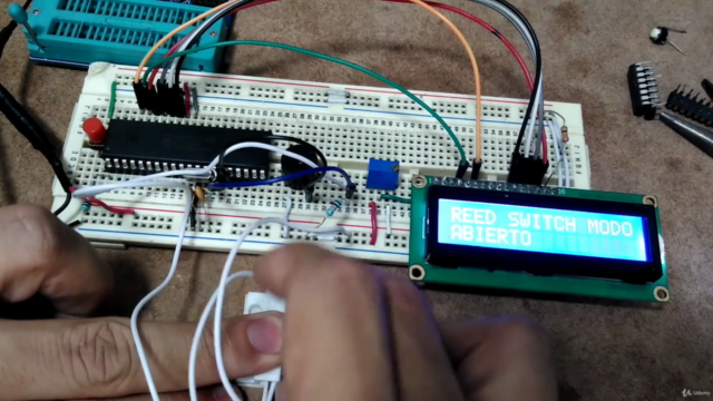 Microcontroladores PIC modulo 1 (PIC16F877A) – Screenshot 4