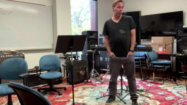 Studio Techniques: Working in a Recording Studio – Screenshot 2