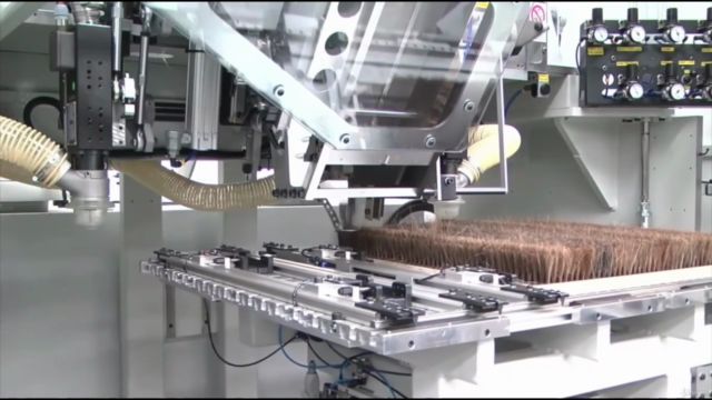 Programación de PLC Allen Bradley Micro800 en CCW – Screenshot 1