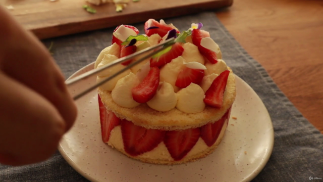 Fundamentals of French Pastry- Madeleine, Custards and Cakes – Screenshot 4