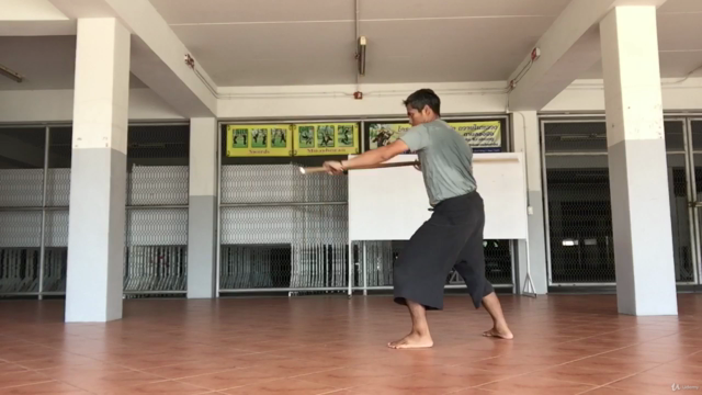 Long Baton or Bo Staff how to self defense in Krabikrabong – Screenshot 4