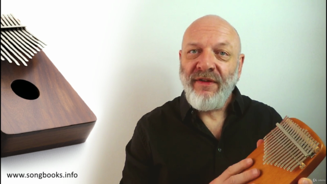 Kalimba VideoSongbook: 30 Songs from Ireland & Great Britain – Screenshot 2