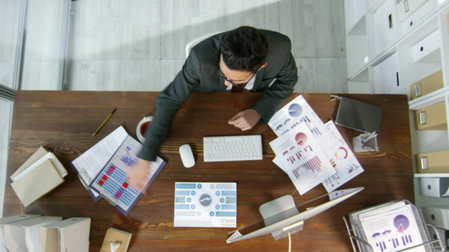 Microsoft excel : From beginning to pro level – Screenshot 1