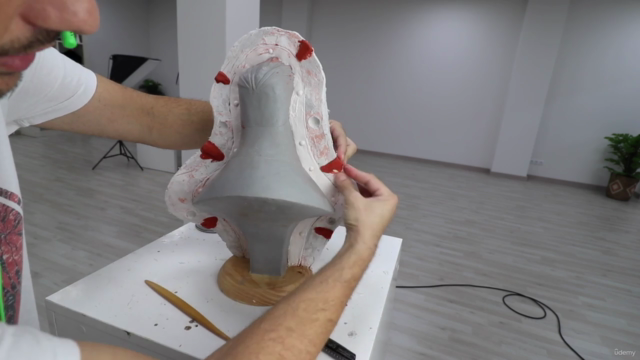 Curso de escultura en yeso y moldes de silicona