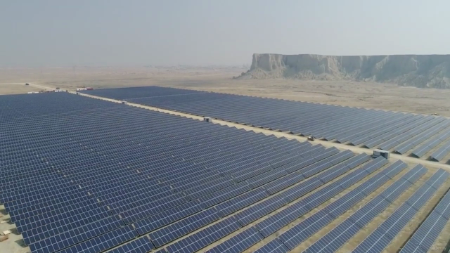 مشاريع الطاقة الشمسية من التصميم الى التسليم – Screenshot 2