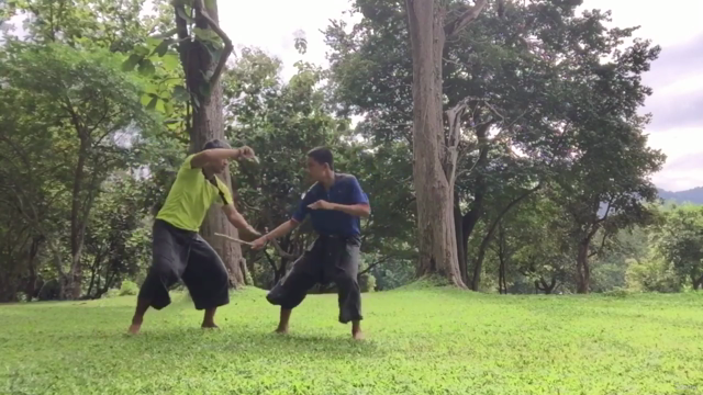 Knife fighting basics training level 3 drill with partner – Screenshot 3