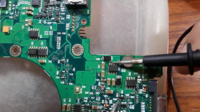 Laptop Repairing: Learn How to Track Signals & Voltage – Screenshot 1