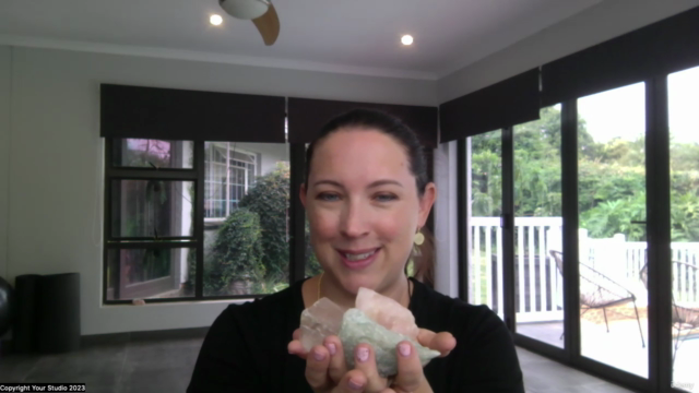 Beginners crystal guide. How to identify and use crystals. – Screenshot 1