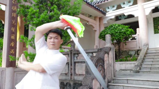 TaiChi Broadsword For Building Strength & Flexibility – Screenshot 2