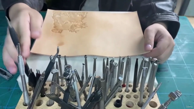 Leather carving course ~ Dog – Screenshot 2