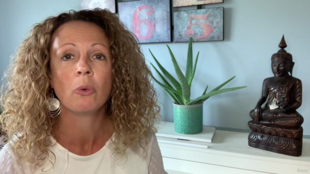 Self Help Womb Massage Course – Screenshot 1