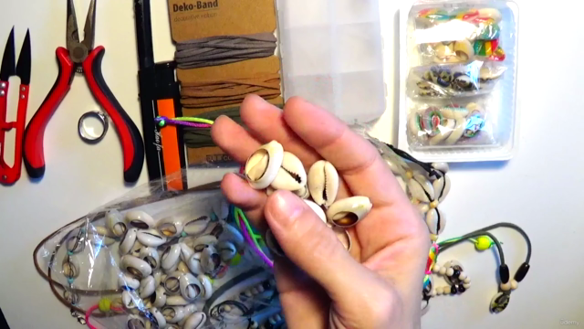 Handmade Cowrie Shell Jewelry for Beginners – Screenshot 1
