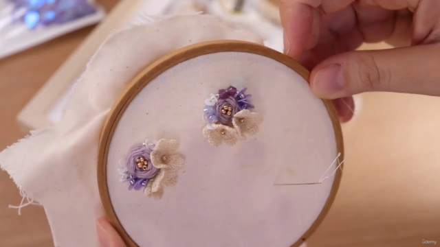 learn how to make rose embroidery earrings – Screenshot 4