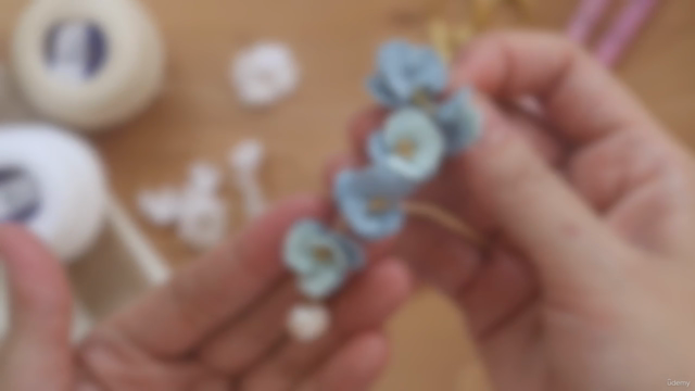 learn how to make crochet earrings – Screenshot 1