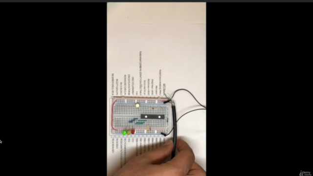 Introduction to Microcontrollers – Screenshot 2