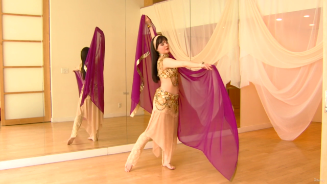 Bir Demet: A Classic Belly Dance Veil Choreography – Screenshot 4